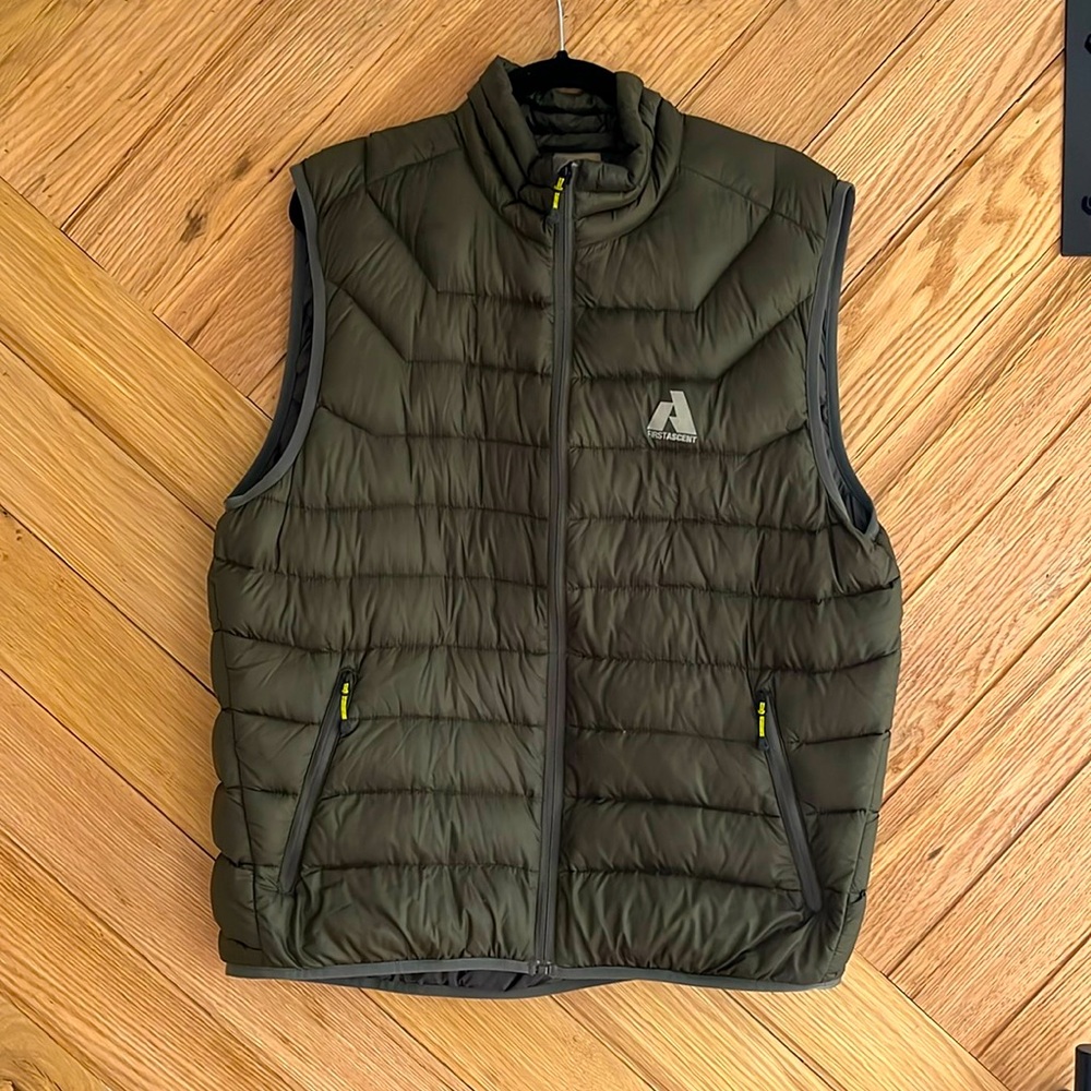 Eddie Bauer First Accent puff vest